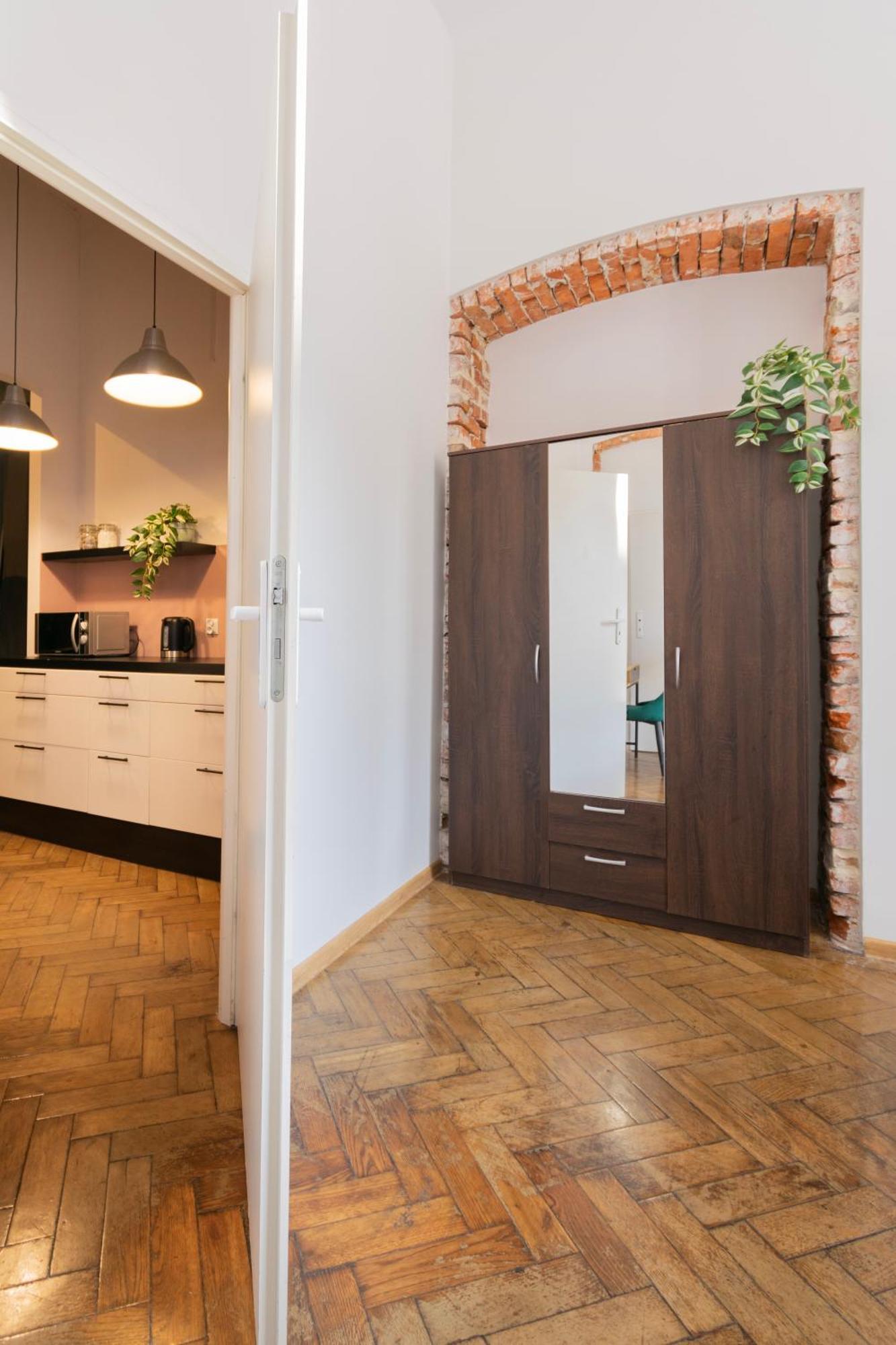 Apartments Studencka Street, Next To Planty Park Cracóvia Exterior foto