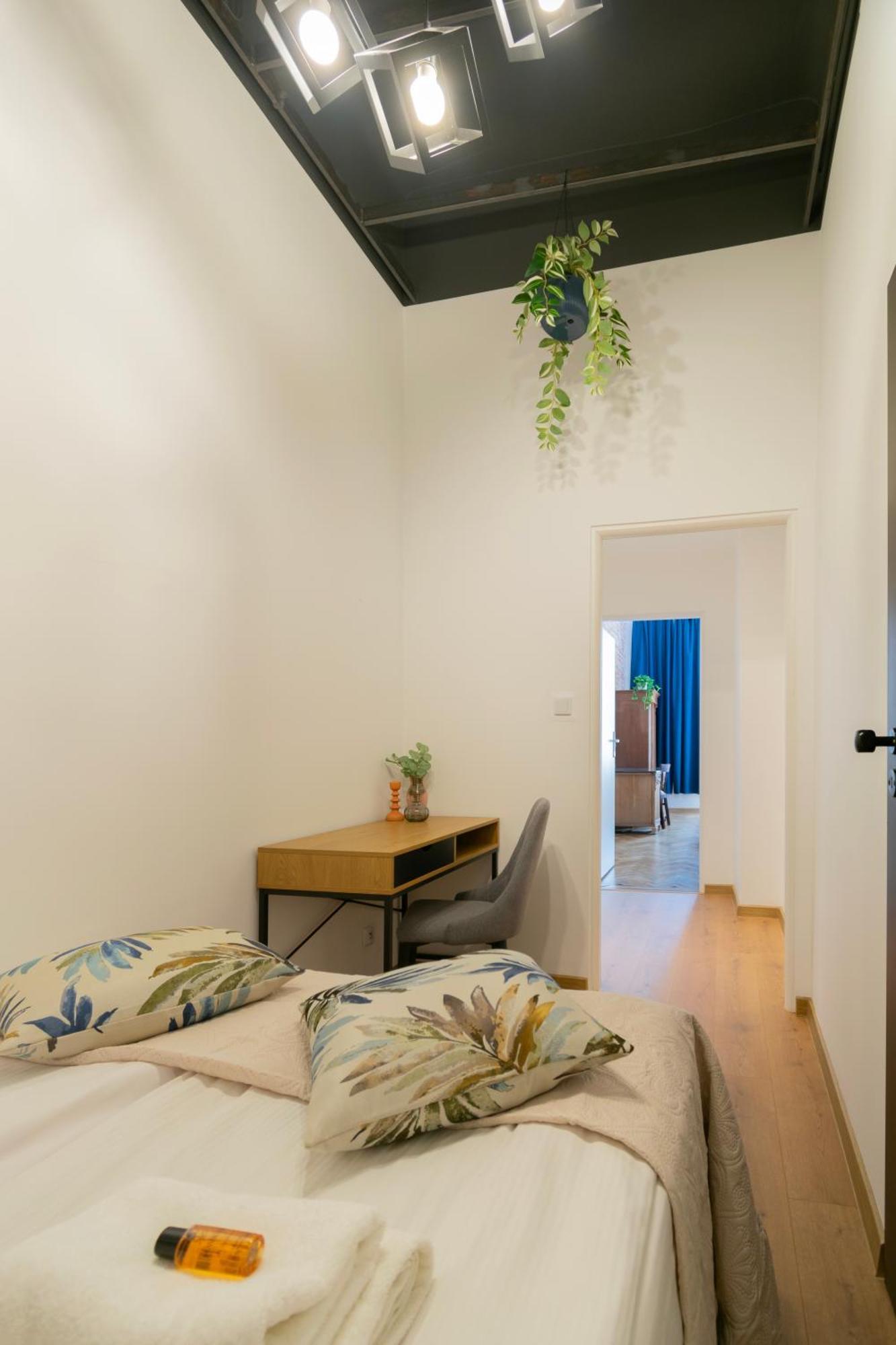 Apartments Studencka Street, Next To Planty Park Cracóvia Exterior foto